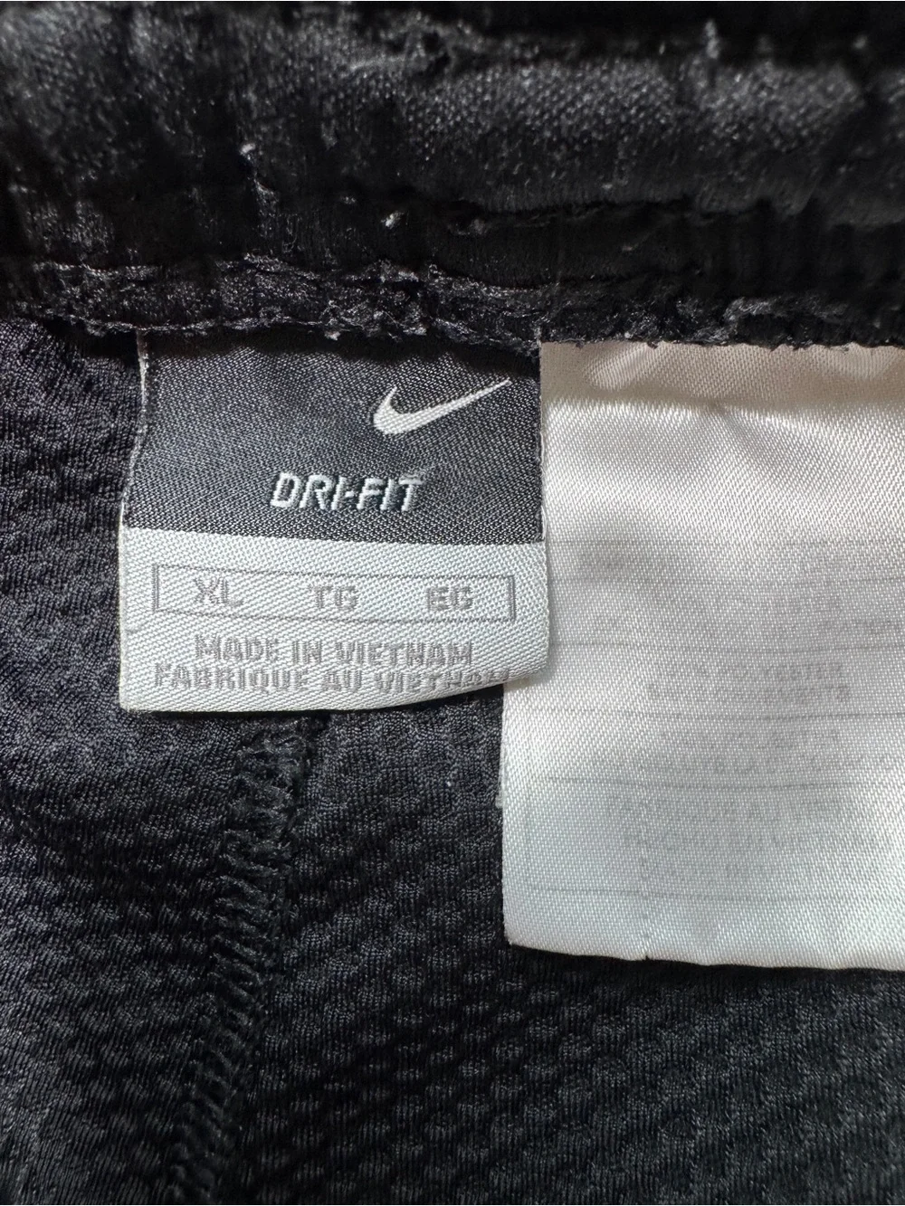 Nike Men XL Dri FIT Athletic Shorts Black Running Workout Gym Mesh Zipper Pocket